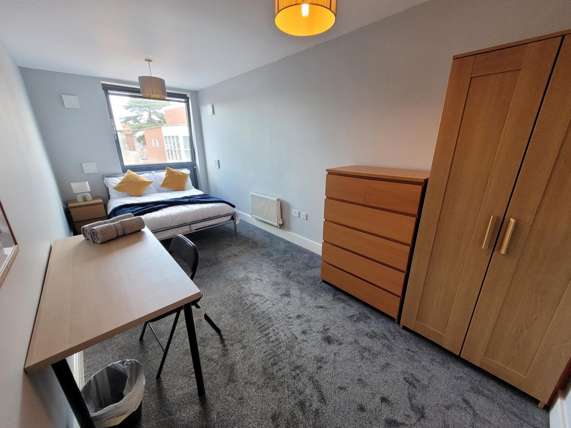 Lesley Court- A Lovely Spacious 2 Bedroom Apartment By Catchpole Stays Chelmsford Extérieur photo